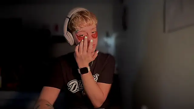 twentywithafelonyy online show from March 2025 12:29:01 PM