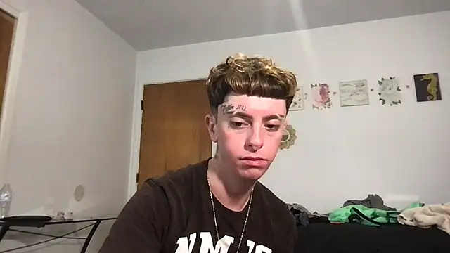 twentywithafelonyy online show from September 2025 10:26:02 AM