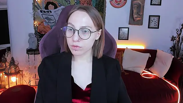 Snapshot of AphexQueen chatting on January 2025 01:13:01 PM AphexQueen online show from January 2025 01:13:01 PM