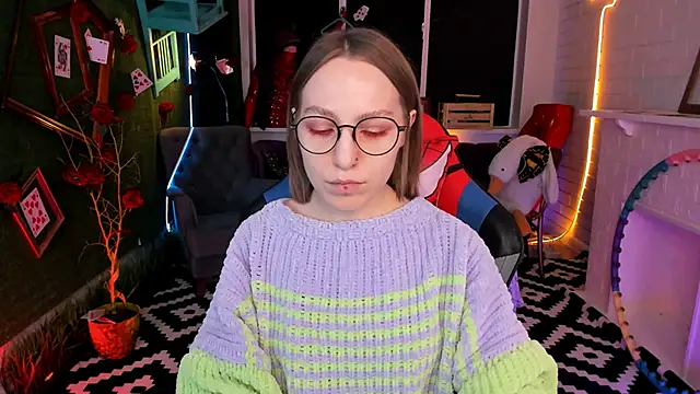 Snapshot of AphexQueen chatting on February 2025 01:06:01 PM AphexQueen online show from February 2025 01:06:01 PM