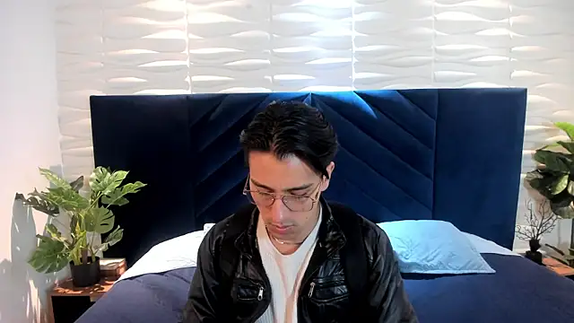 Snapshot of Andy_Joy_ chatting on June 2026 11:03:02 AM Andy Joy online show from June 2026 11:03:02 AM