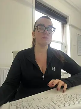 Miss Stassi online show from February 2025 09:41:01 AM