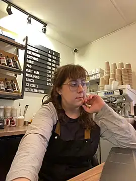 Snapshot of cinnabon_ chatting on October 2025 11:51:02 AM cinnabon online show from October 2025 11:51:02 AM