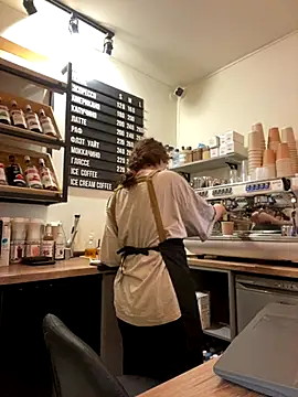 Snapshot of cinnabon_ chatting on December 2025 10:31:01 AM cinnabon online show from December 2025 10:31:01 AM