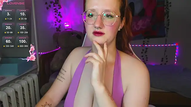KrisTyBooBsin online show from October 2025 04:29:02 PM