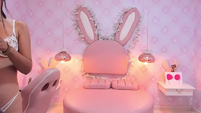 Snapshot of Saraa_Skinny chatting on March 2025 03:02:01 PM Saraa Skinny online show from March 2025 03:02:01 PM