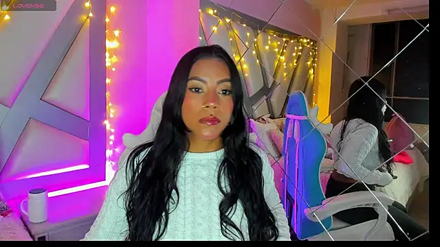 Amber villalobos  online show from February 2025 04:03:01 AM