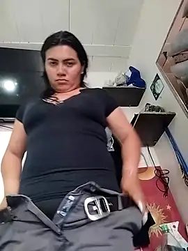 naughty-sharlot online show from December 2025 09:43:02 PM