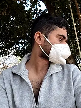 Ishan003 online show from January 2026 03:54:01 AM