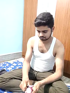 Snapshot of Ishan003 chatting on April 2026 02:40:01 PM Ishan003 online show from April 2026 02:40:01 PM