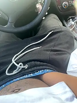 Snapshot of sneakylink13__ chatting on October 2025 09:26:02 PM sneakylink13   online show from October 2025 09:26:02 PM