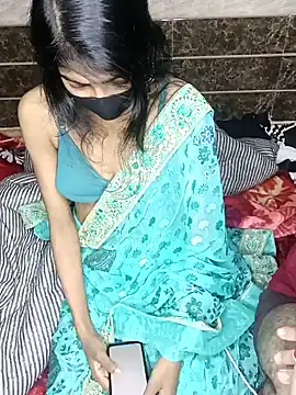 Snapshot of Shalu79 chatting on December 2024 04:28:02 AM Shalu79 online show from December 2024 04:28:02 AM