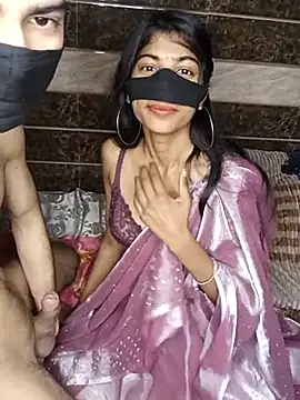 Snapshot of Shalu79 chatting on February 2025 06:15:02 PM Shalu79 online show from February 2025 06:15:02 PM