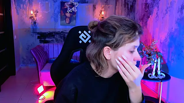 LolaAsmus online show from December 2024 07:10:01 AM