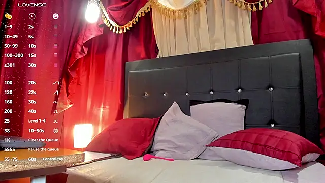 brittany williams  online show from November 2025 04:04:01 AM