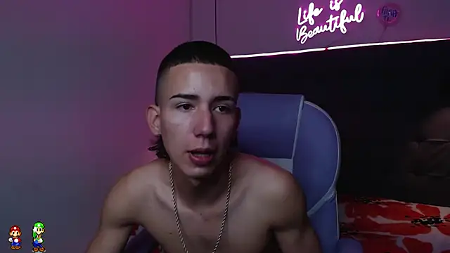 JackSwan18 online show from December 2024 05:06:02 PM