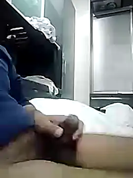 Snapshot of pusseylover1 chatting on February 2025 09:19:01 AM pusseylover1 online show from February 2025 09:19:01 AM