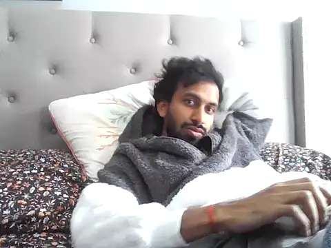 Snapshot of skinny__boy__ chatting on February 2026 06:37:02 PM skinny boy online show from February 2026 06:37:02 PM