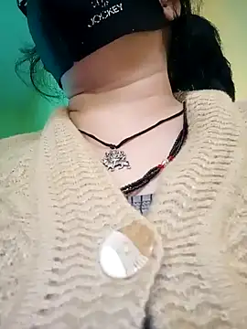 Snapshot of heenage chatting on December 2024 05:15:01 AM heenage online show from December 2024 05:15:01 AM