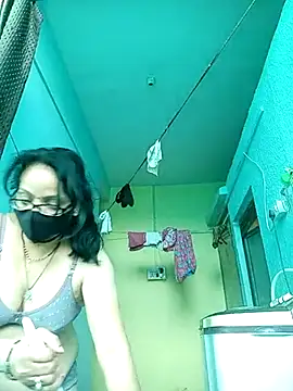 Snapshot of heenage chatting on February 2025 04:20:01 AM heenage online show from February 2025 04:20:01 AM