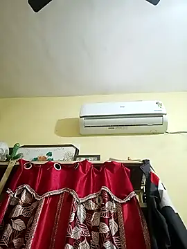 heenage online show from January 2026 04:29:01 AM