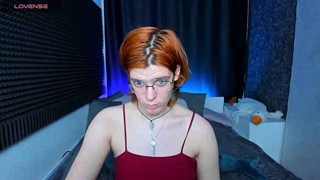 KIKI Krash online show from December 2024 07:33:01 PM