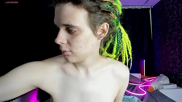 KIKI Krash online show from December 2025 10:23:02 AM