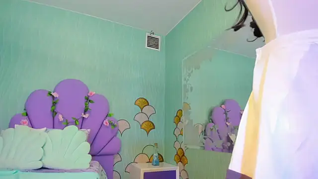 Skinny Linda online show from January 2025 01:16:02 PM