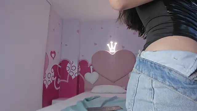 Skinny Linda online show from March 2025 10:24:01 AM