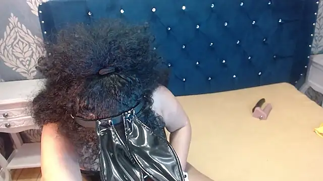 Sofiacowperx online show from February 2026 06:50:02 AM