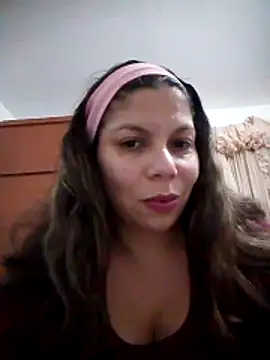 Carliina Soussa online show from November 2025 10:31:01 PM