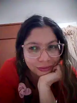 Snapshot of Carliina_Soussa chatting on February 2026 11:33:02 PM Carliina Soussa online show from February 2026 11:33:02 PM