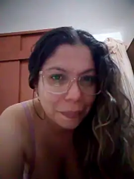 Snapshot of Carliina_Soussa chatting on March 2026 11:44:01 PM Carliina Soussa online show from March 2026 11:44:01 PM