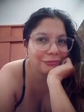Snapshot of Carliina_Soussa chatting on June 2026 12:11:01 AM Carliina Soussa online show from June 2026 12:11:01 AM
