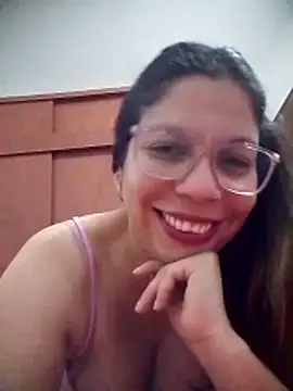 Snapshot of Carliina_Soussa chatting on June 2026 11:35:02 PM Carliina Soussa online show from June 2026 11:35:02 PM