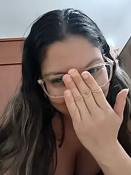 Snapshot of Carliina_Soussa chatting on July 2026 11:59:02 PM Carliina Soussa online show from July 2026 11:59:02 PM