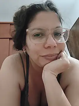 Snapshot of Carliina_Soussa chatting on July 2026 01:41:01 AM Carliina Soussa online show from July 2026 01:41:01 AM