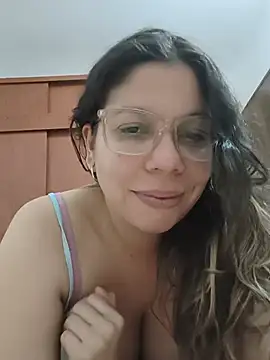 Snapshot of Carliina_Soussa chatting on July 2026 02:06:02 AM Carliina Soussa online show from July 2026 02:06:02 AM