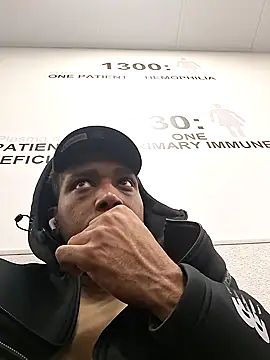 bigboytoy912 online show from April 2026 06:52:01 PM