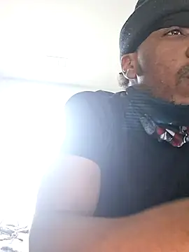 bigboytoy912 online show from April 2026 07:58:02 PM