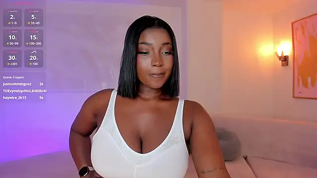 Snapshot of SavannahStorm chatting on June 2026 02:24:02 AM SavannahStorm online show from June 2026 02:24:02 AM