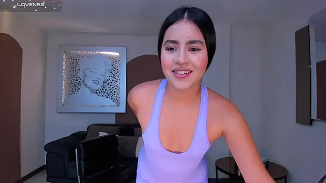 IsabellaHill  online show from December 2024 07:05:02 PM