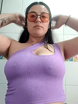 Snapshot of party_hornys69 chatting on May 2026 04:23:01 PM party hornys69 online show from May 2026 04:23:01 PM