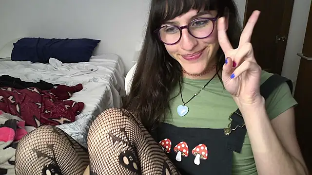 Snapshot of Alice_love29 chatting on December 2024 03:31:02 AM Alice love29 online show from December 2024 03:31:02 AM
