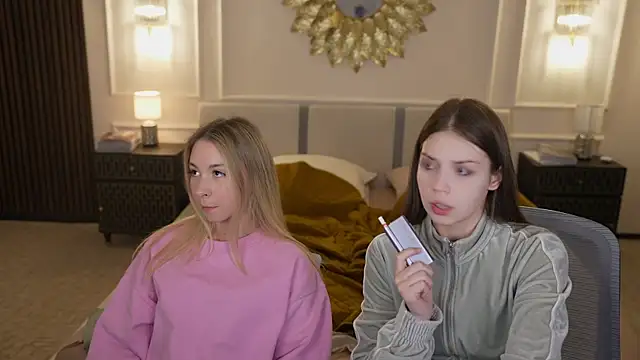 Snapshot of Beatrice_054 chatting on February 2025 09:15:01 AM Beatrice 054 online show from February 2025 09:15:01 AM