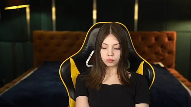 Snapshot of Beatrice_054 chatting on February 2025 12:12:01 PM Beatrice 054 online show from February 2025 12:12:01 PM