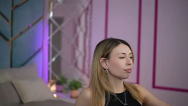 MayaRayy online show from June 2026 08:17:01 AM