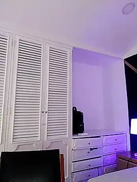 Adel Nesbiit online show from March 2026 07:41:02 PM