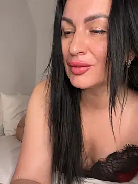 Snapshot of Helena7077 chatting on May 2026 12:08:02 AM Helena7077 online show from May 2026 12:08:02 AM