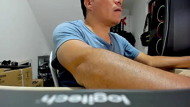 Snapshot of Jhonatan_Morales_S chatting on October 2025 04:15:01 AM Jhonatan Morales S online show from October 2025 04:15:01 AM